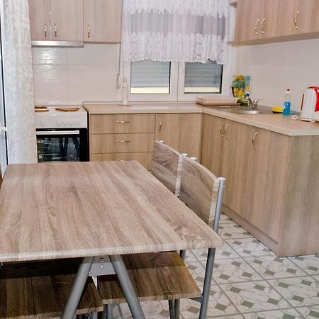 Makri Square Apartment Экстерьер фото