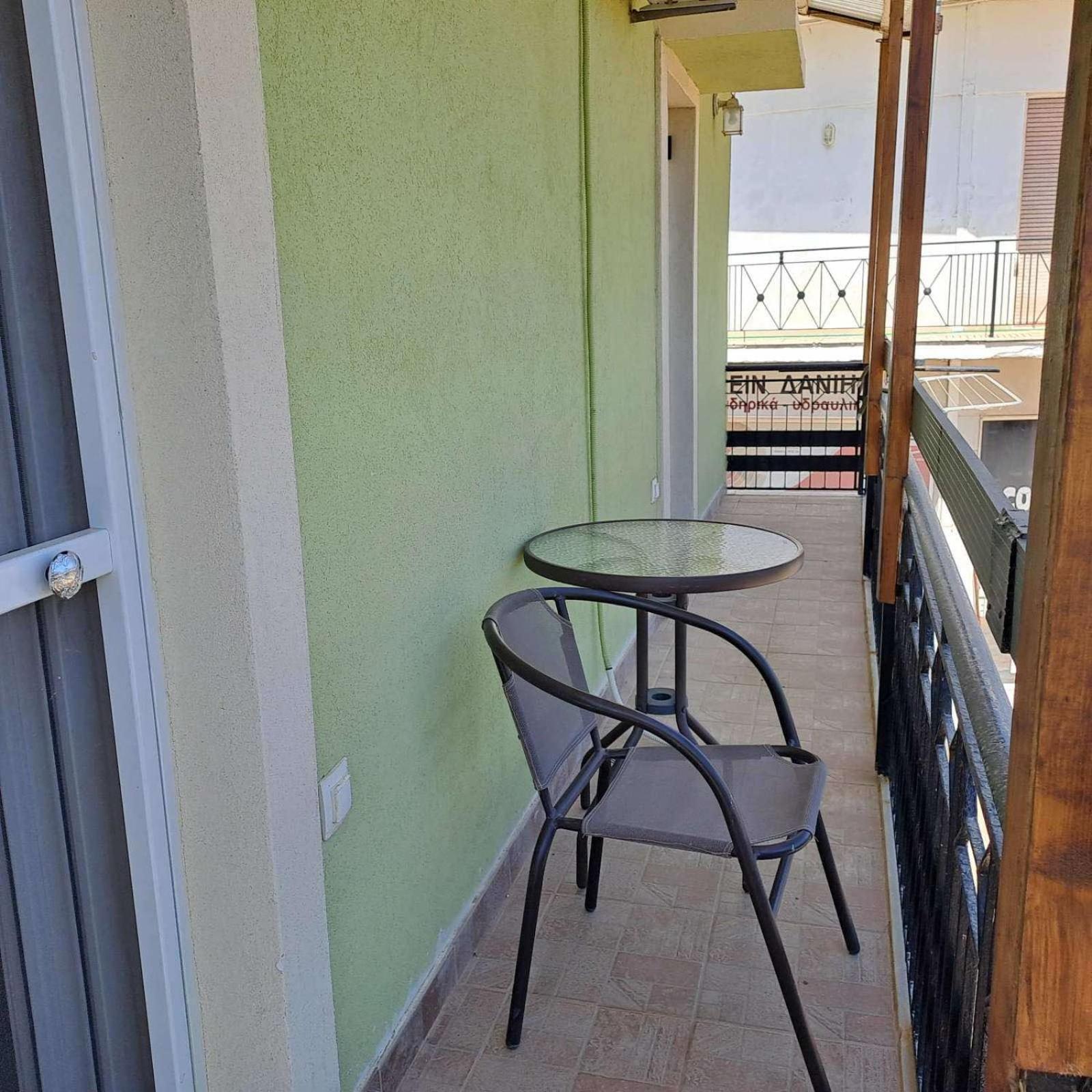Makri Square Apartment Экстерьер фото