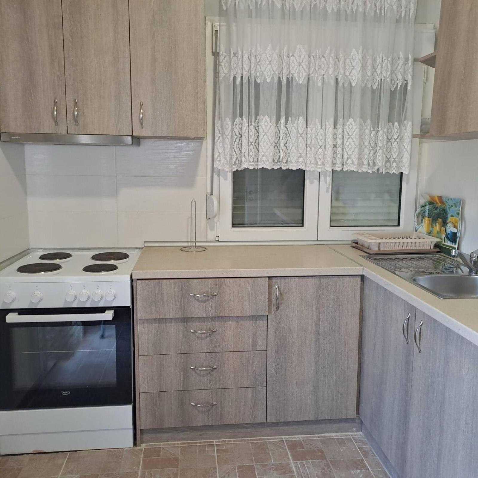 Makri Square Apartment Экстерьер фото